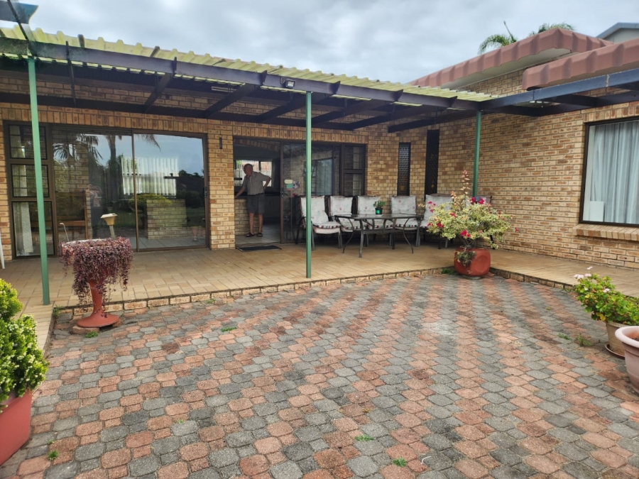 3 Bedroom Property for Sale in Humewood Eastern Cape